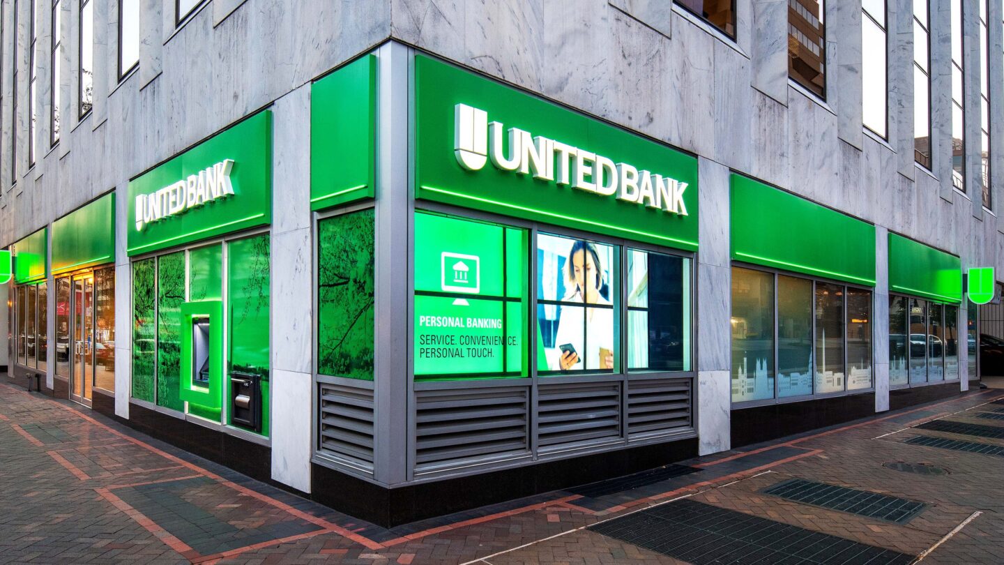 United Bank Limited UBL Logo Cake | Corporate Cake Made in K… | Flickr